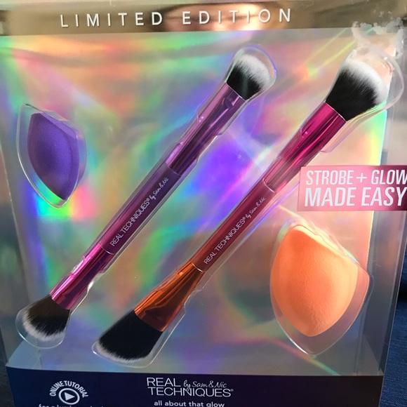 Real Techniques Other - Real Techniques Make-Up Set NWT Real Techniques Other - Real Techniques Make-Up Set NWT